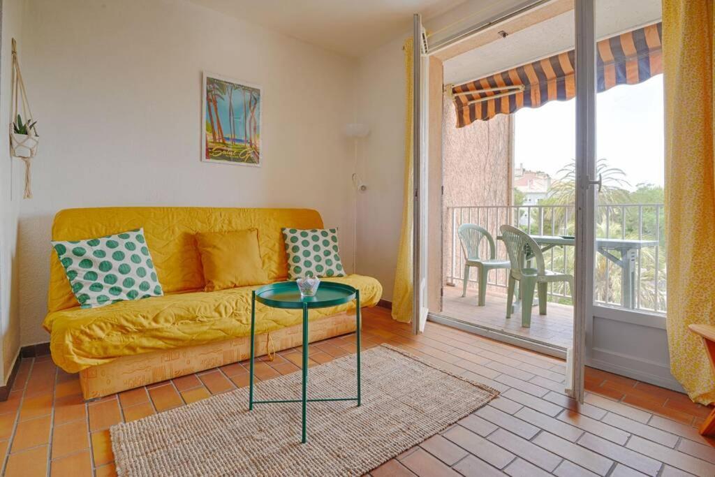 サン・シル・シュル・メールSt-Cyr - Studio Avec Balcon, Vue Mer Et Proche Plageアパートメント エクステリア 写真