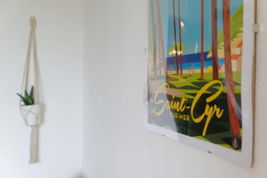 サン・シル・シュル・メールSt-Cyr - Studio Avec Balcon, Vue Mer Et Proche Plageアパートメント エクステリア 写真