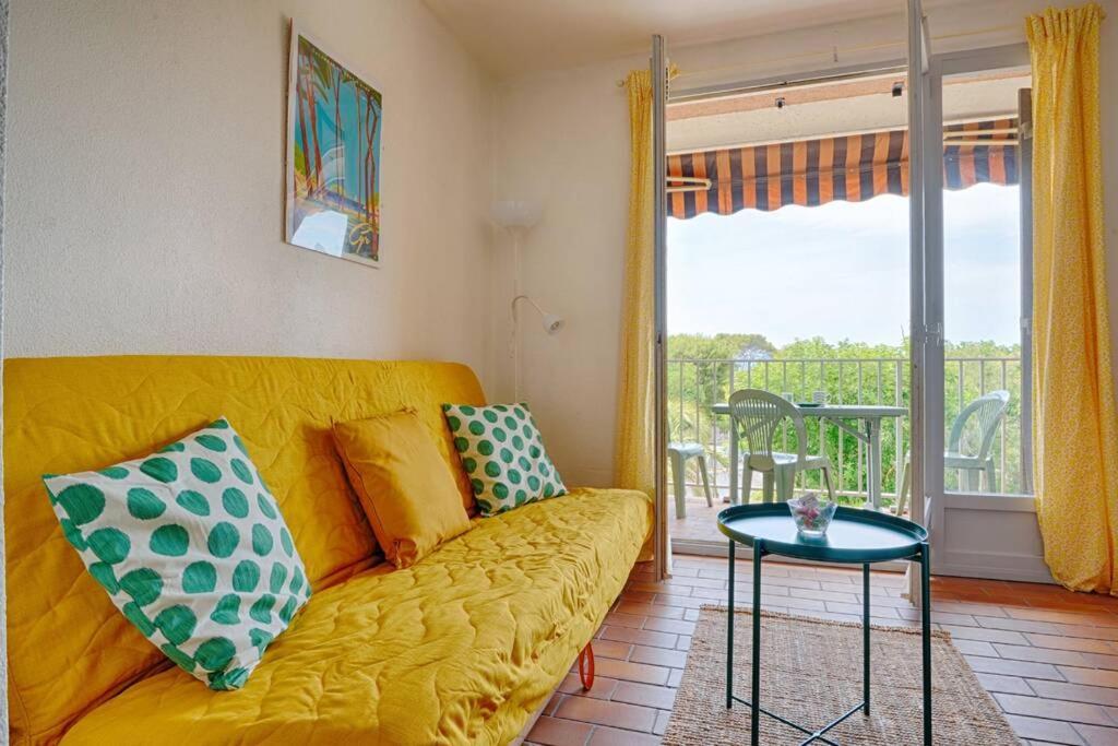 サン・シル・シュル・メールSt-Cyr - Studio Avec Balcon, Vue Mer Et Proche Plageアパートメント エクステリア 写真